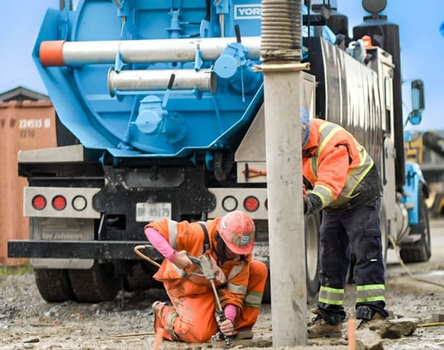 Hydrovac Excavation Workers